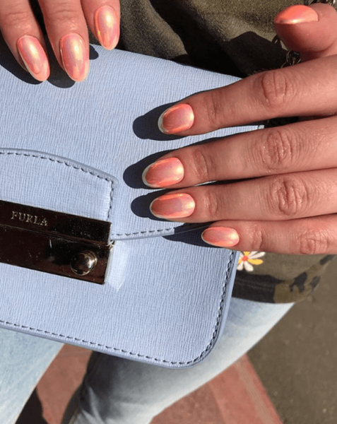 Маникюр с втиркой: необыкновенные идеи дизайна 2021 Маникюр с втиркой: необыкновенные идеи дизайна 2021