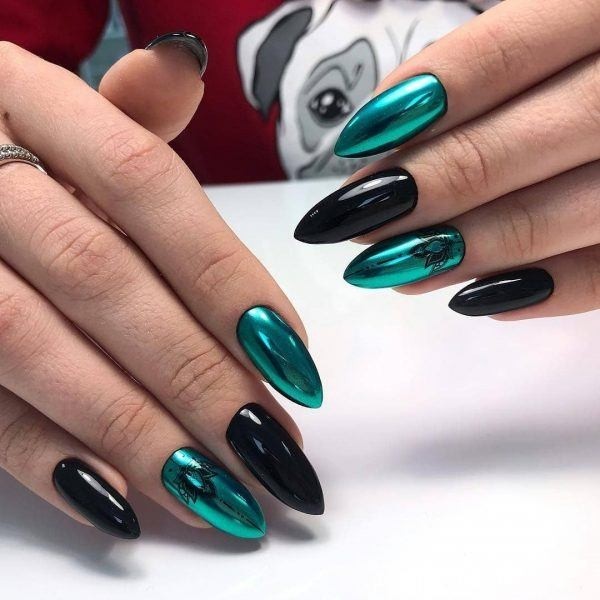 Маникюр с втиркой: необыкновенные идеи дизайна 2021 Маникюр с втиркой: необыкновенные идеи дизайна 2021