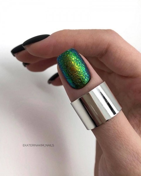 Маникюр с втиркой: необыкновенные идеи дизайна 2021 Маникюр с втиркой: необыкновенные идеи дизайна 2021