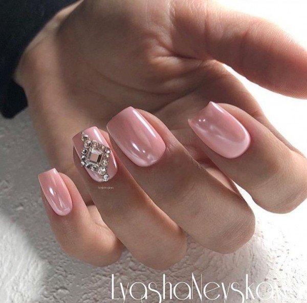 Маникюр с втиркой: необыкновенные идеи дизайна 2021 Маникюр с втиркой: необыкновенные идеи дизайна 2021