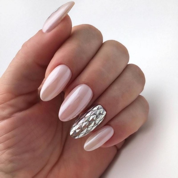 Маникюр с втиркой: необыкновенные идеи дизайна 2021 Маникюр с втиркой: необыкновенные идеи дизайна 2021