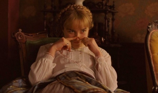 Фильмы, в которых актеры играли персонажей намного младше себя Фильмы, в которых актеры играли персонажей намного младше себя