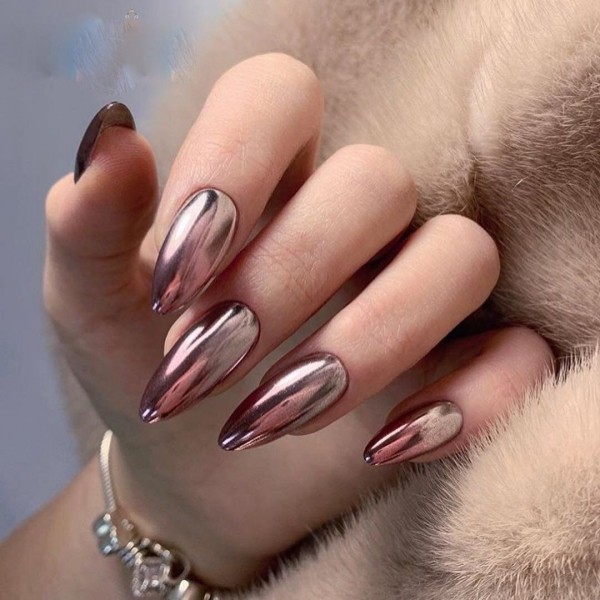 Маникюр с втиркой: необыкновенные идеи дизайна 2021 Маникюр с втиркой: необыкновенные идеи дизайна 2021