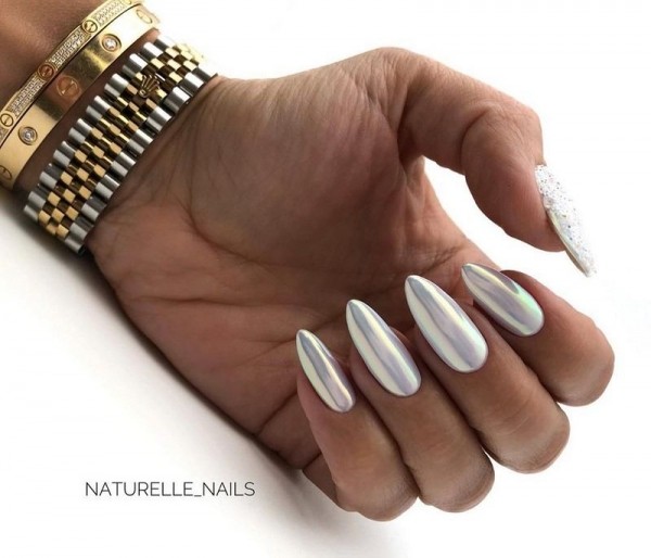 Маникюр с втиркой: необыкновенные идеи дизайна 2021 Маникюр с втиркой: необыкновенные идеи дизайна 2021