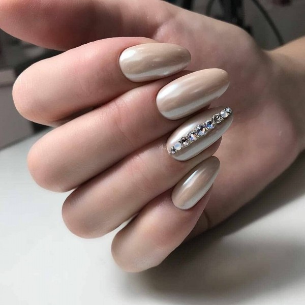 Маникюр с втиркой: необыкновенные идеи дизайна 2021 Маникюр с втиркой: необыкновенные идеи дизайна 2021