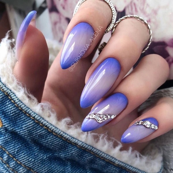 Маникюр с втиркой: необыкновенные идеи дизайна 2021 Маникюр с втиркой: необыкновенные идеи дизайна 2021