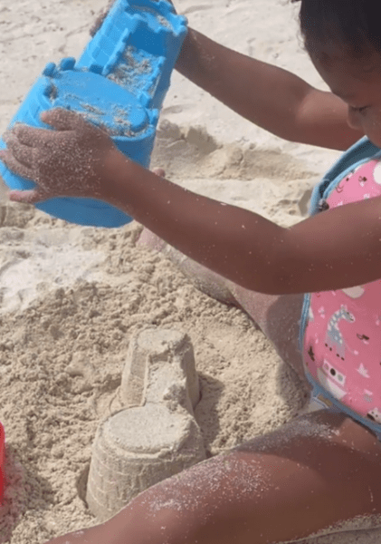 Кайли Дженнер отдыхает на яхте и делится снимками в бикини Кайли Дженнер отдыхает на яхте и делится снимками в бикини